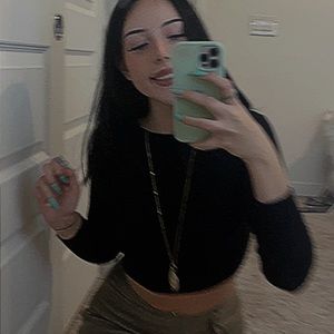 Meet your Posher, Bella